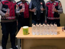 Sat Samapta Polresta Sumenep Amankan 51 Botol Arak Tanpa Merek