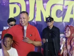 Tri Adhianto Tinjau Taman Baru di Wisma Jaya, Pasar Segera Direvitalisasi