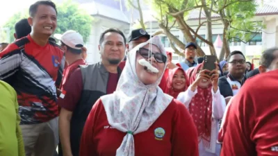 Wabup Bangkalan Moch. Fauzan Ja'far membuka lomba HUT RI ke-81 di Kantor Pemkab Bangkalan