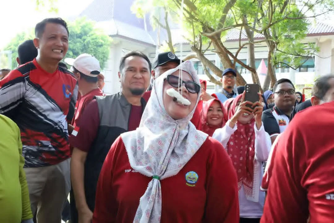 Wabup Bangkalan Moch. Fauzan Ja'far membuka lomba HUT RI ke-81 di Kantor Pemkab Bangkalan