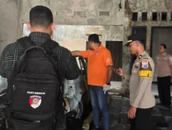 Warung Kelontong dan Honda CR-V Hangus Terbakar di Bangkalan, Kerugian Ditaksir Ratusan Juta Rupiah