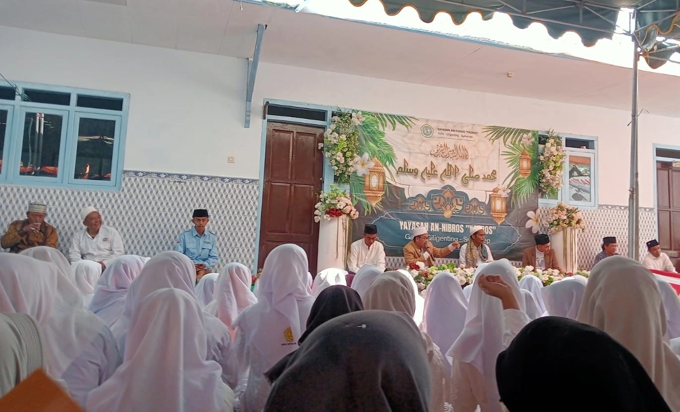Peringatan Maulid Nabi Yayasan Annibros Sumenep di Giligenting