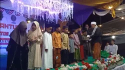 Yayasan Ar Rasyid Giligenting santuni 56 anak yatim dan 144 kaum dhuafa