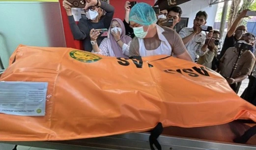 Tim SAR gabungan mencari korban Kapal Virgo Transport 8