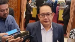 Adhy Karyono menyampaikan pengawasan dapur MBG setelah dugaan keracunan ratusan santri di nybuk7 unsur kasus dan respons Pemprov Jatim.