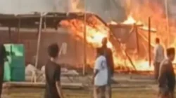 Kebakaran gudang tembakau di Desa Aeng Sareh Sampang