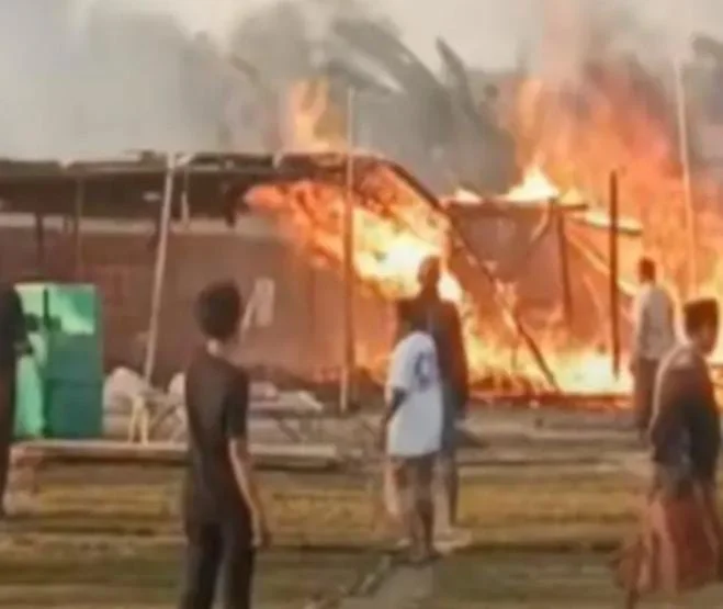 Kebakaran gudang tembakau di Desa Aeng Sareh Sampang