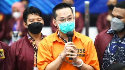 Indra Kenz dalam perkara aplikasi Binomo.