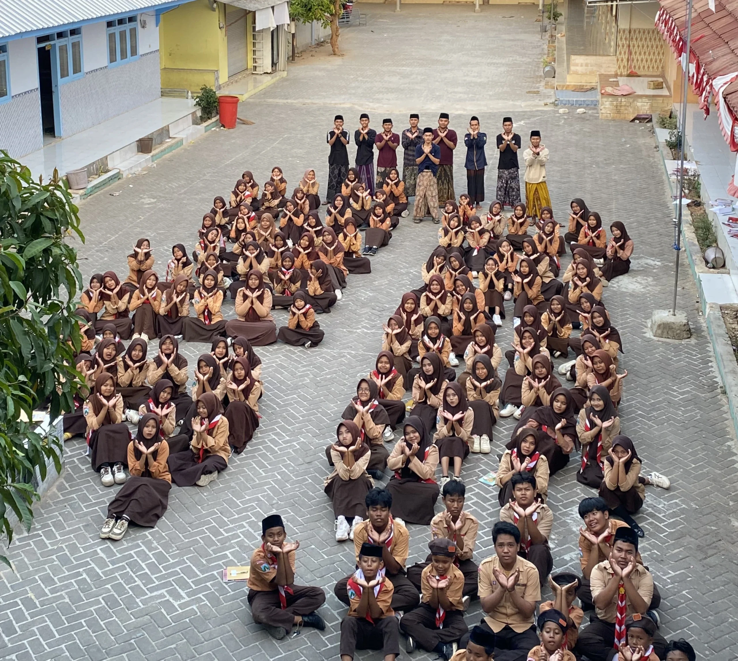 KKN Universitas Annuqayah membina Pramuka di Yayasan Annibros Sumenep