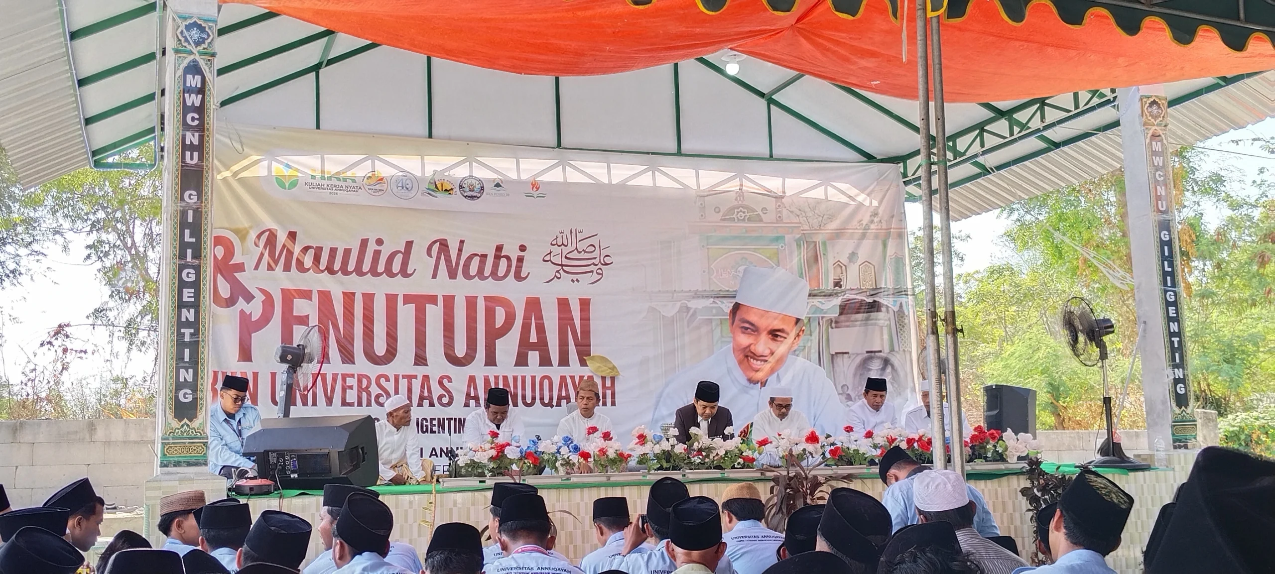 Maulid Nabi dan penutupan KKN Universitas Annuqayah di Giligenting