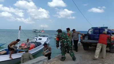 Bantuan air bersih untuk warga terdampak kekeringan di Pulau Sapudi Sumenep