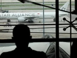 Letusan Anak Krakatau Ganggu Penerbangan, Singapore Airlines Tunda 6 Rute Jakarta-Singapura