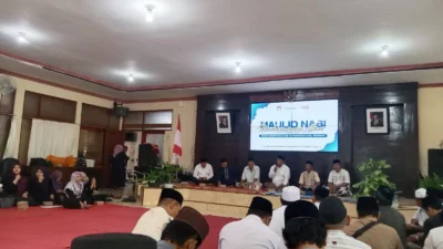 Kepala Diskominfo Sumenep Indra Wahyudi saat peringatan Maulid Nabi Muhammad SAW