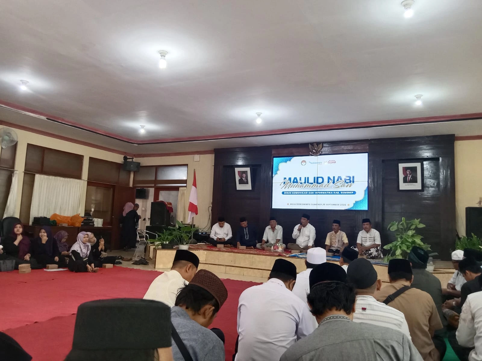 Kepala Diskominfo Sumenep Indra Wahyudi saat peringatan Maulid Nabi Muhammad SAW