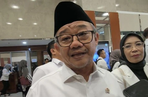 Mendikdasmen Abdul Mu'ti bahas Dana BOS untuk gaji guru non-ASN