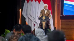 Meutya Hafid dalam penandatanganan sinergi pengelolaan SP4N-LAPOR untuk meningkatkan pelayanan publik