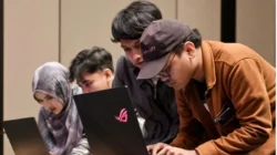 Peserta ROG AI Masterclass mengikuti sesi praktik teknologi AI di Malang.