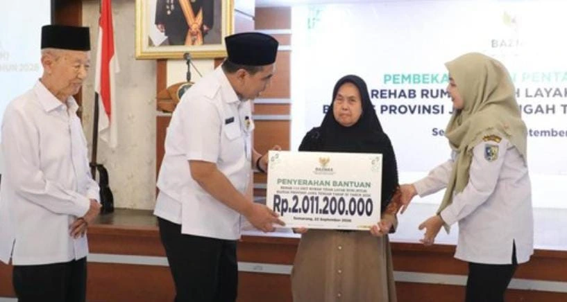 Taj Yasin Maimoen menghadiri program rehabilitasi RTLH Baznas Jawa Tengah