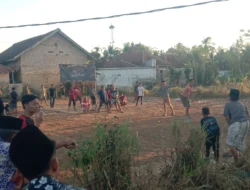 Pemuda Lembung Barat Sumenep Bangun Kekompakan Lewat Pertandingan Persahabatan Kasti