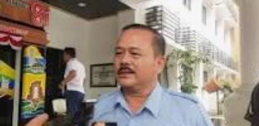 Direktur Perumdam Tirta Madani Kota Serang Muhammad Arif Setiawan membahas kerja sama bisnis air dengan Perumdam Tirta Albantani.