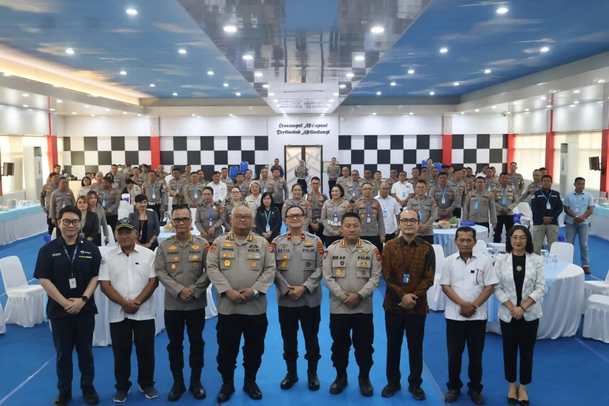 Pembekalan dan pelatihan keterampilan bagi 80 PNPP Polda Sulawesi Utara menjelang purna dinas
