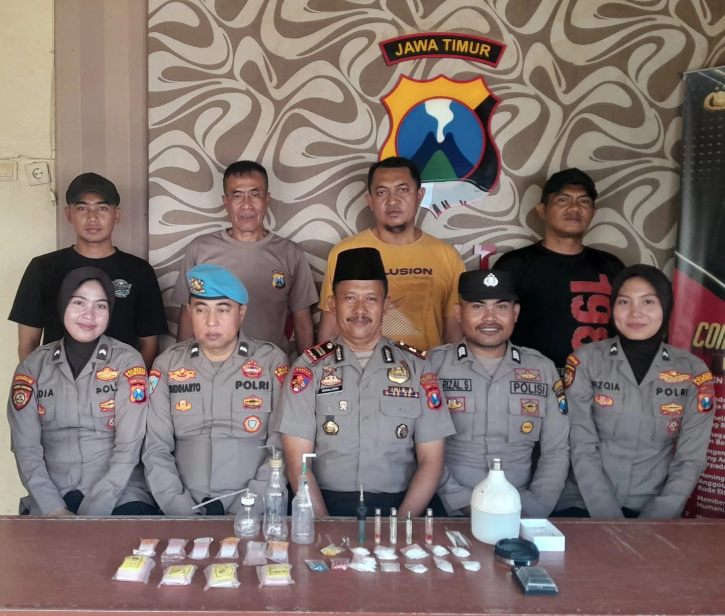 Barang bukti sabu kasus narkotika yang diungkap Polsek Masalembu Sumenep