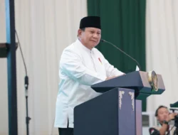 Presiden Prabowo Tutup Muktamar ke-35 NU di Jombang, Terima KTA