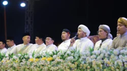 Ribuan ASN dan warga mengikuti Madura Berselawat di GOR A Yani Pangligur Sumenep