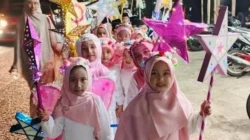 Siswa SDN Parsanga 1 Sumenep mengikuti pawai Maulid Nabi 1448 H