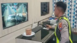 Satlantas Polresta Sumenep Pantau Arus Lalu Lintas Lewat TMC Pos 12.0