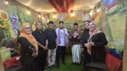 Bupati Sumenep mengunjungi stan Kecamatan Manding di MCF 2026