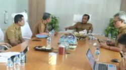 Bupati Bangkalan Lukman Hakim memimpin rapat penanganan stunting
