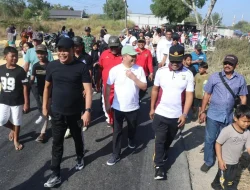 Youth Fun Walk di Tanah Merah Bangkalan Meriah, Wabup Fauzan Ja’far Ikut Jalan Bersama Warga