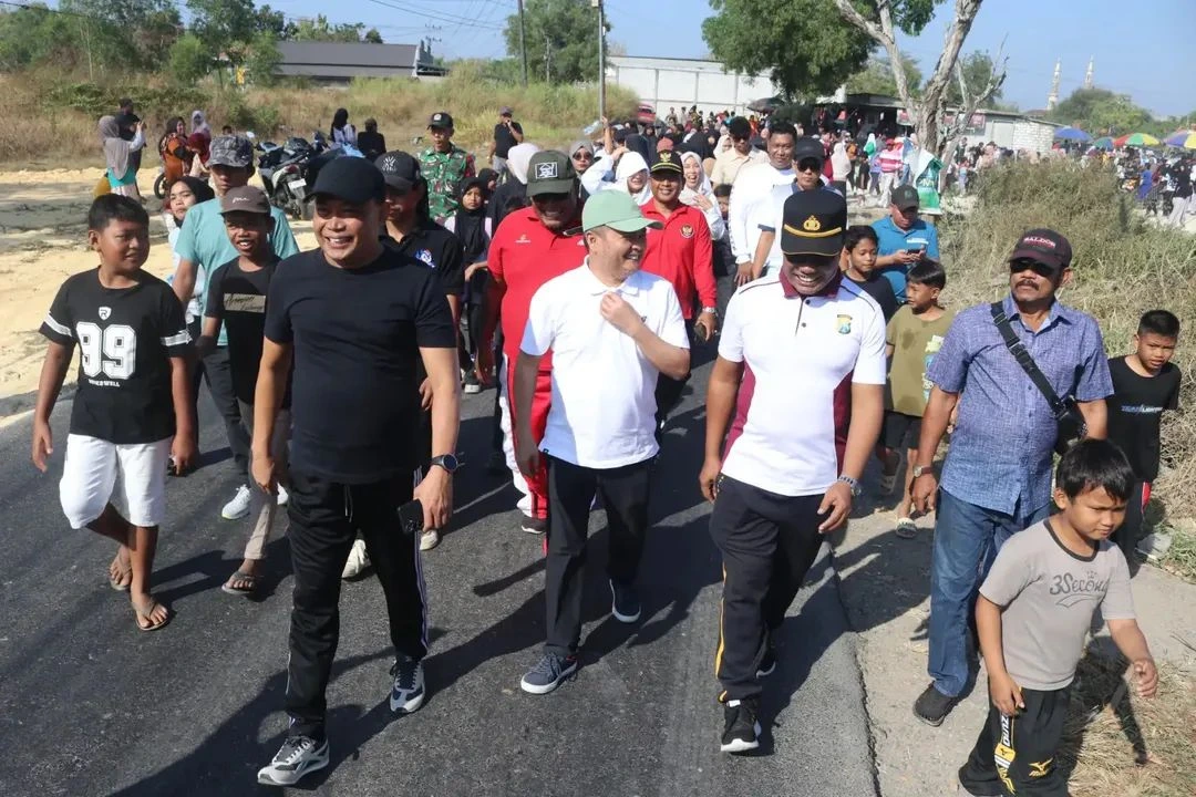 Wabup Fauzan Ja’far mengikuti Youth Fun Walk Tanah Merah Bangkalan