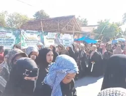 Karnaval Budaya Maulid Nabi di Giligenting Meriah, Diiringi Drumband Nada Yasros
