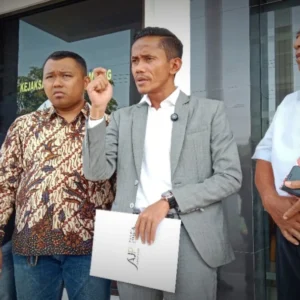 Bukti Baru Dugaan Korupsi Disdik Sampang Diserahkan ke Kejari, Kasus Kembali Disorot