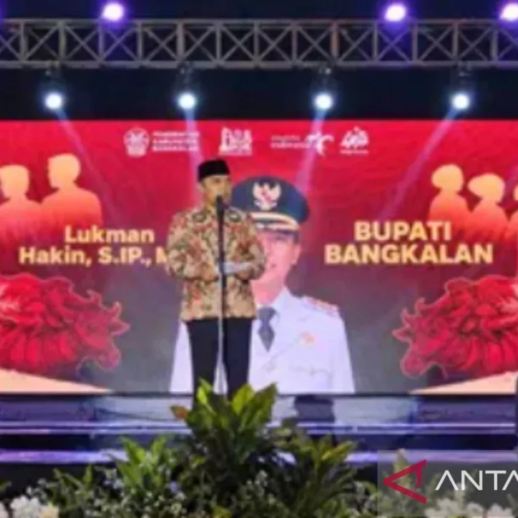 Bupati Lukman Hakim menyampaikan sambutan pada Grand Final Duta Wisata Kacong-Jhebbhing Bangkalan 2026