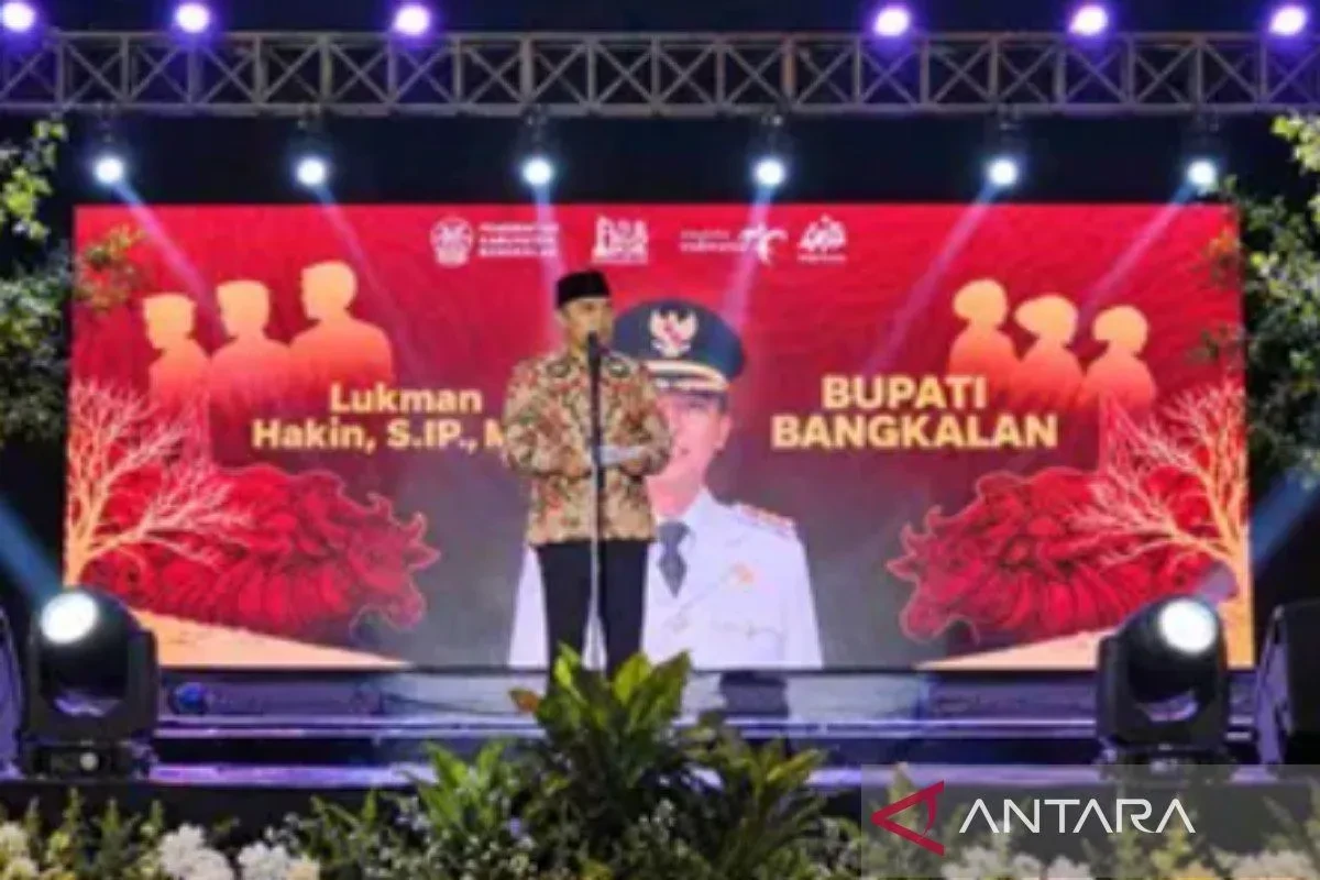 Bupati Lukman Hakim menyampaikan sambutan pada Grand Final Duta Wisata Kacong-Jhebbhing Bangkalan 2026