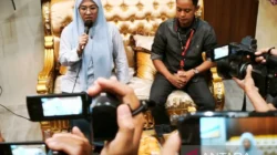 Bupati Gowa Sitti Husniah Talenrang didampingi kuasa hukum terkait surat MA salah alamat