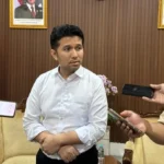 Emil Dardak Tegaskan Ijazah Siswa SMA/SMK di Jatim Tak Boleh Ditahan karena Iuran