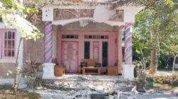 Dampak gempa M6,1 di Sumba Barat Daya yang merusak rumah warga