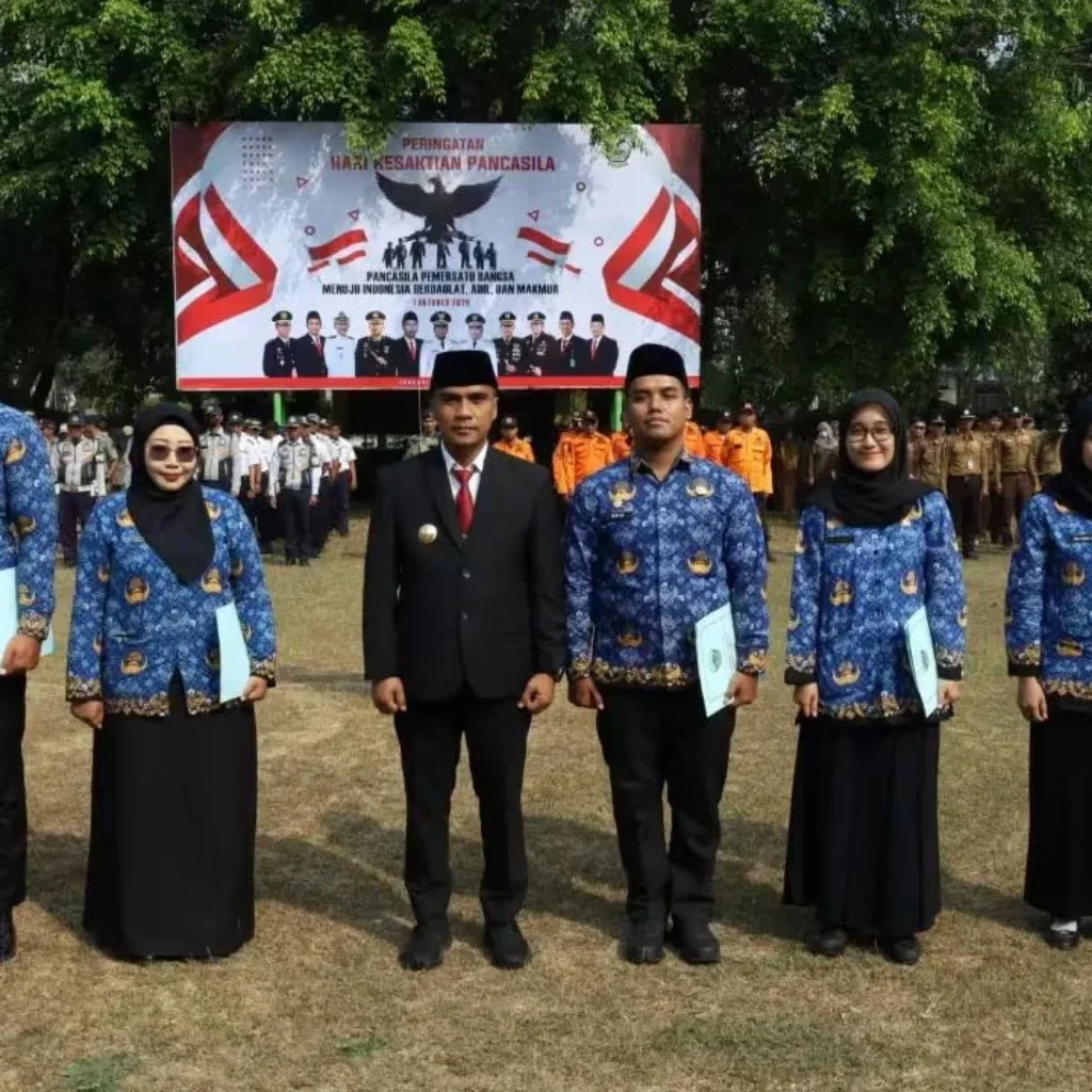 Upacara Hari Kesaktian Pancasila 2026 di halaman Kantor Pemkab Bangkalan, dirangkai peluncuran Perlinsos dan pelantikan 114 PNS.