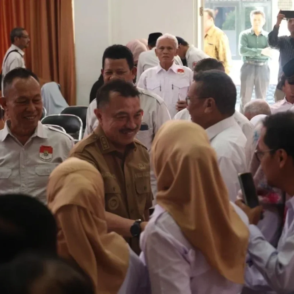 Pengukuhan pengurus FKDM Kota Bekasi periode 2026–2031 oleh Harris Bobihoe