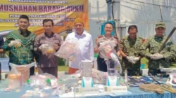 Kejari Situbondo memusnahkan barang bukti narkotika sabu, pil Trex, obat keras Dextro, dan barang lainnya dari 84 perkara pada Oktober 2026.