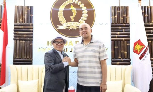 Buky Wibawa mendukung WBFC U-17 jelang final Piala Soeratin 2026 melawan Persebaya Surabaya U-17 di IKN
