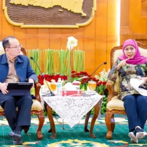Evaluasi Anggaran Jatim Jadi Sorotan, Khofifah Tekankan Program Harus Tepat Sasaran