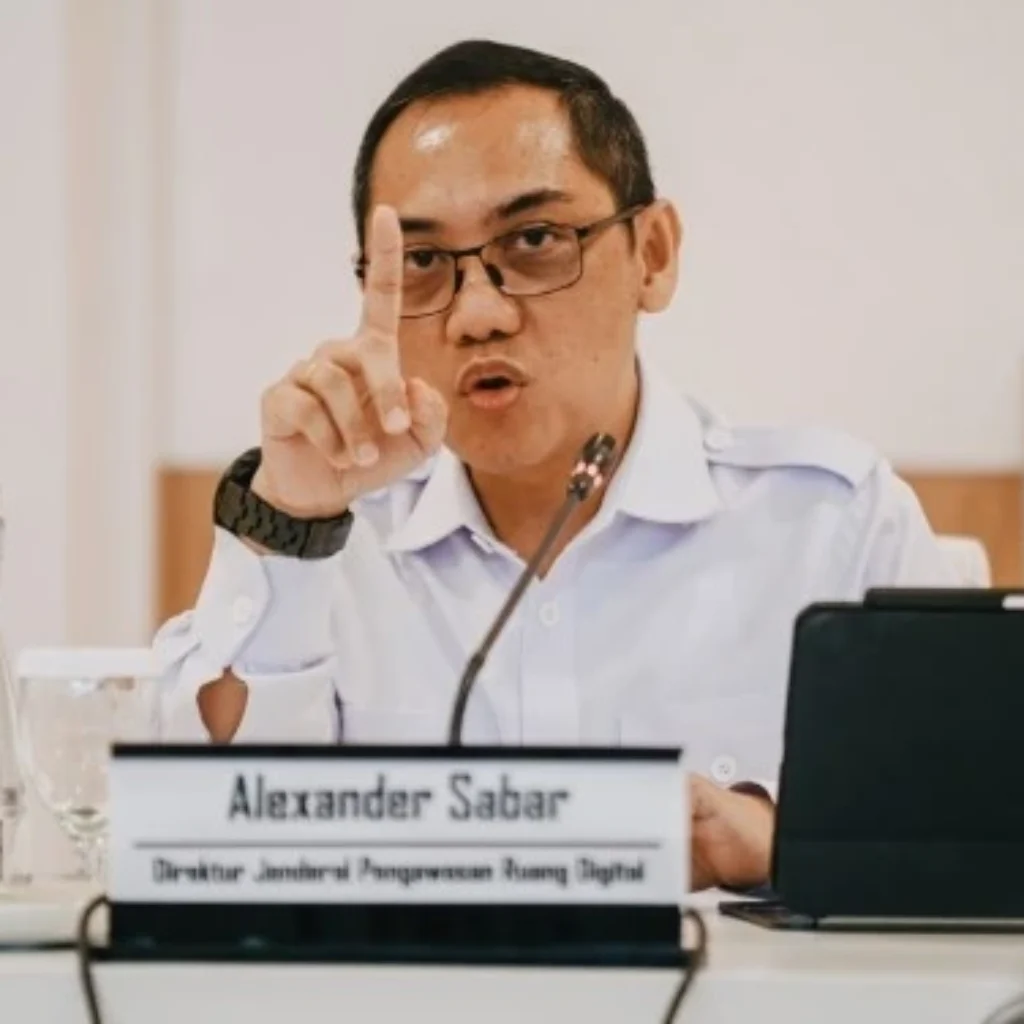 Alexander Sabar dari Komdigi menjelaskan koordinasi pengusutan dugaan perdagangan data pribadi ilegal