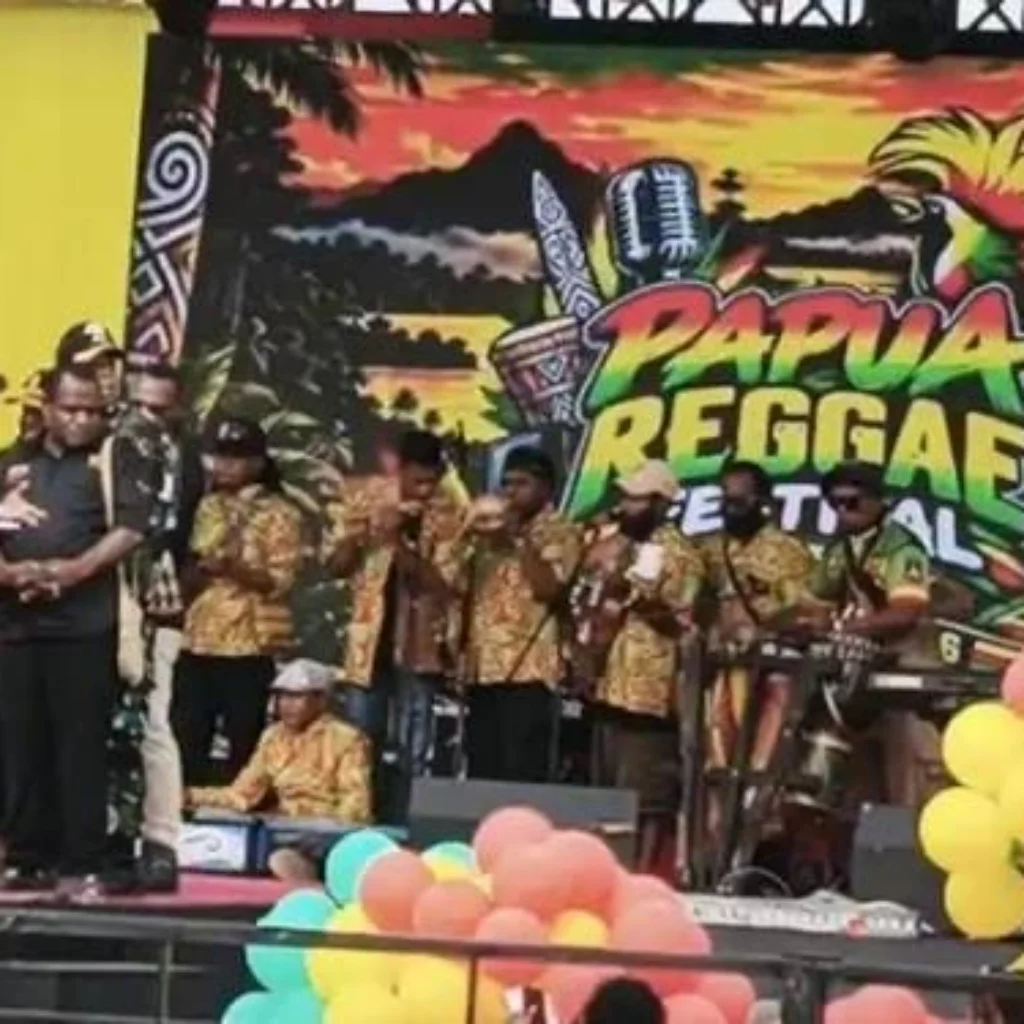 Gubernur Papua Tengah Meki Nawipa membuka Papua Reggae Festival XI 2026 di Nabire
