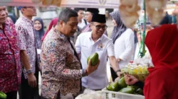 PRB Bangkalan 2026 Resmi Dibuka, UMKM Lokal Jadi Sorotan 3 Pembukaan PRB Bangkalan 2026 oleh Sekda Ismet Effendi di Alun-Alun Bangkalan