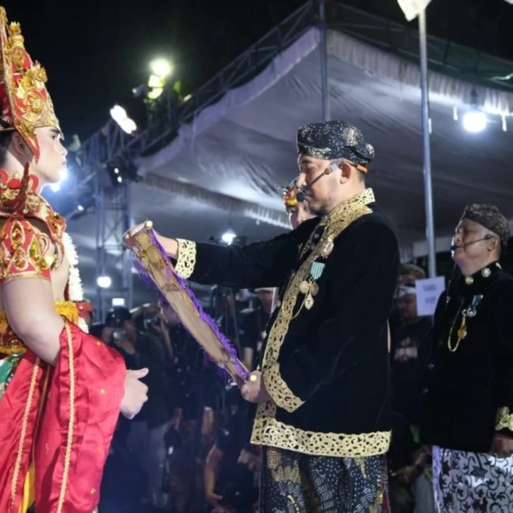 Prosesi Arya Wiraraja dalam rangkaian Hari Jadi Sumenep